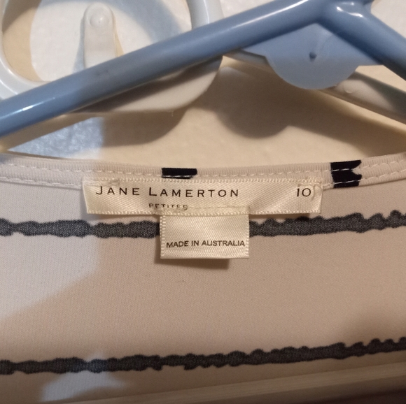 "JANE LAMERTON" LADIES DRESS - Picture 2 of 16